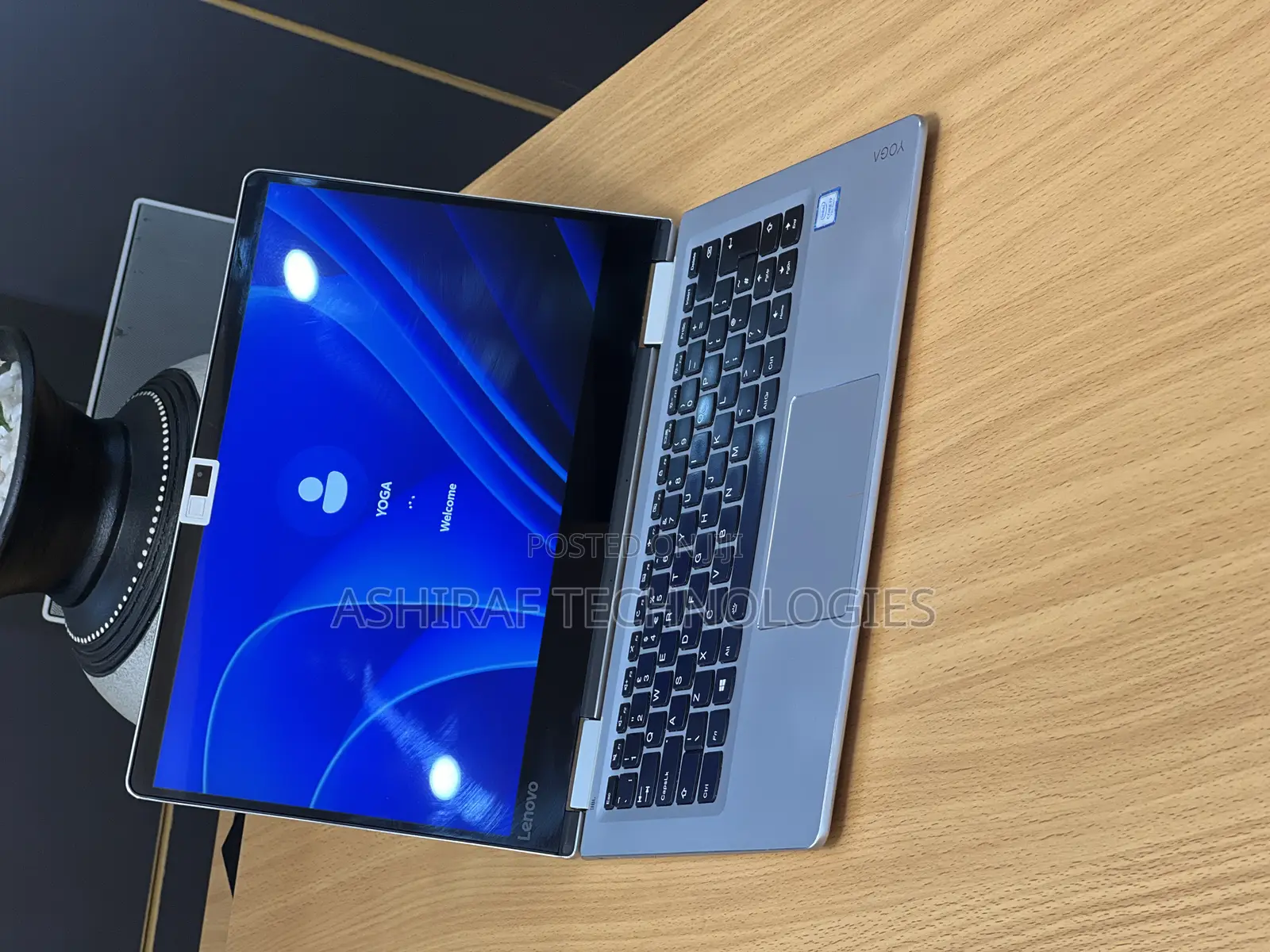New Laptop Lenovo Yoga 710 16GB Intel Core I7 SSD 256GB