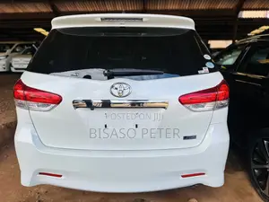 Toyota Wish 2012 White