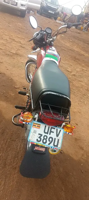 Bajaj Boxer 100 2023 Red
