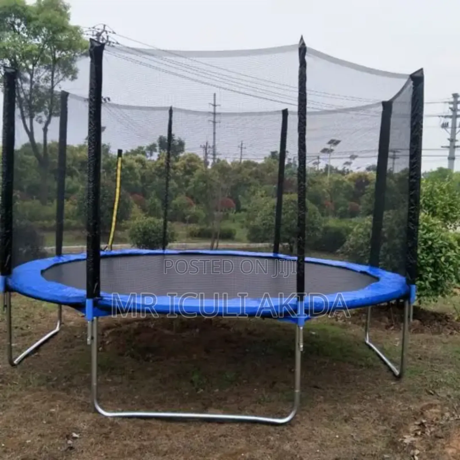 10ft Commercial Trampoline With a Safety Enclosure Net and a Ladder