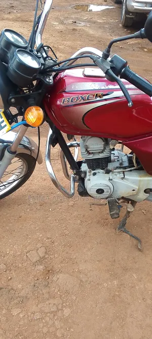 Bajaj Boxer 100 2022 Red