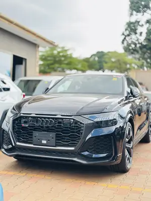 Audi RS Q8 2022 Black