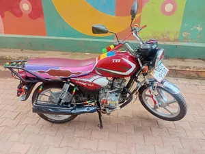TVS HLX 125 2019 Red