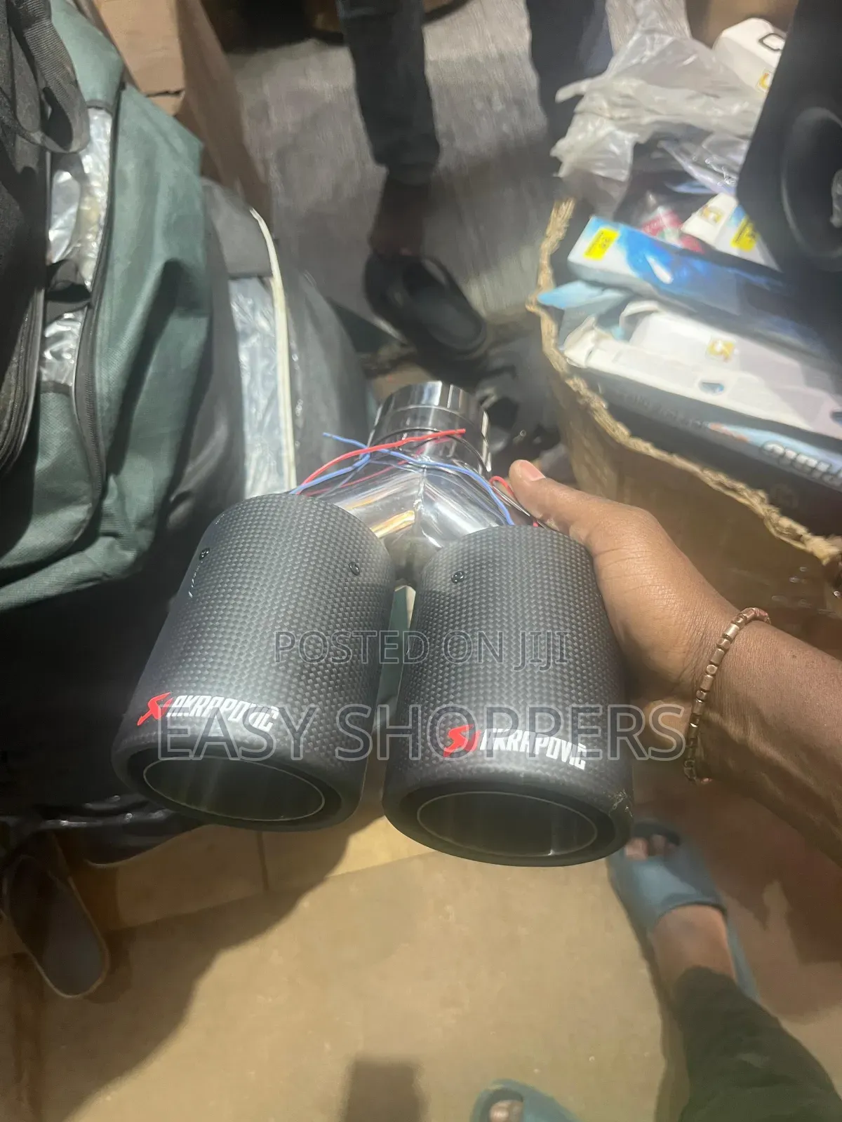 Carbon Fiber Exhaust Tip With a Dual-Pipe Design.