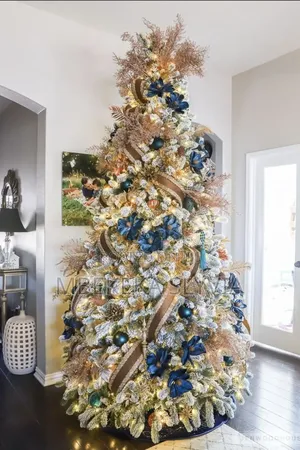 Family Christmas Tree Decor With Gold,Brown, Blue Balls and Nice Ribbo