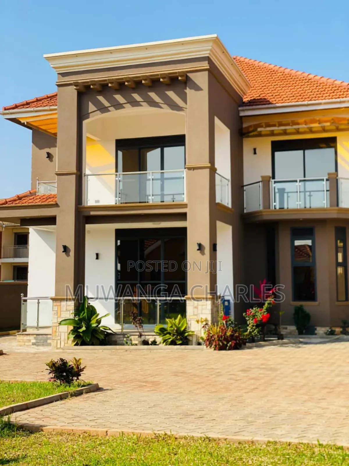 5bdrm Duplex in Fs Properties Ltd, Kira for sale