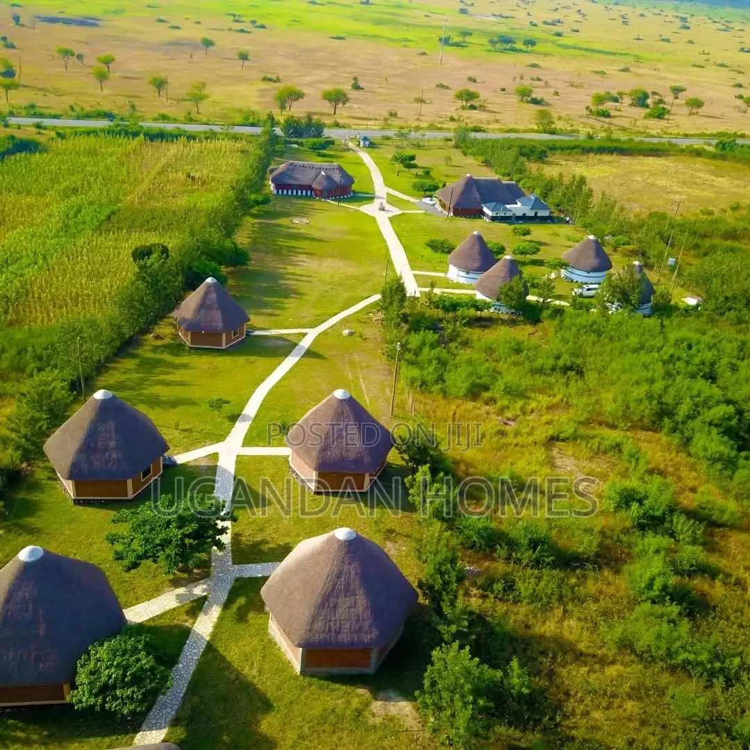 Safari Lodge Near Queen Elizabeth for Sale