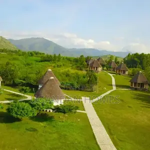 Safari Lodge Near Queen Elizabeth for Sale
