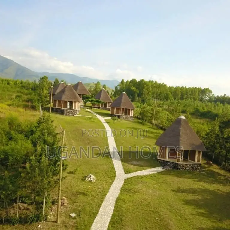 Safari Lodge Near Queen Elizabeth for Sale