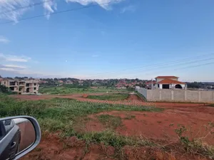 Plot on Quick Sale in Kira Nsasa