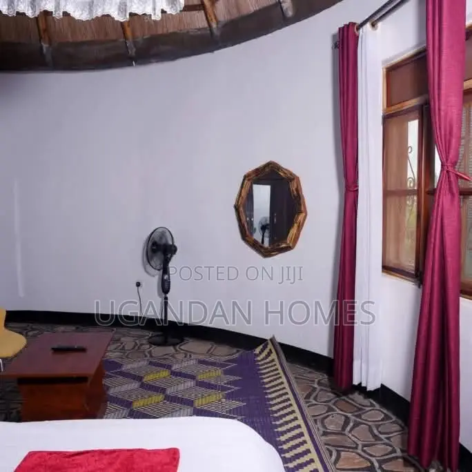 Safari Lodge Near Queen Elizabeth for Sale