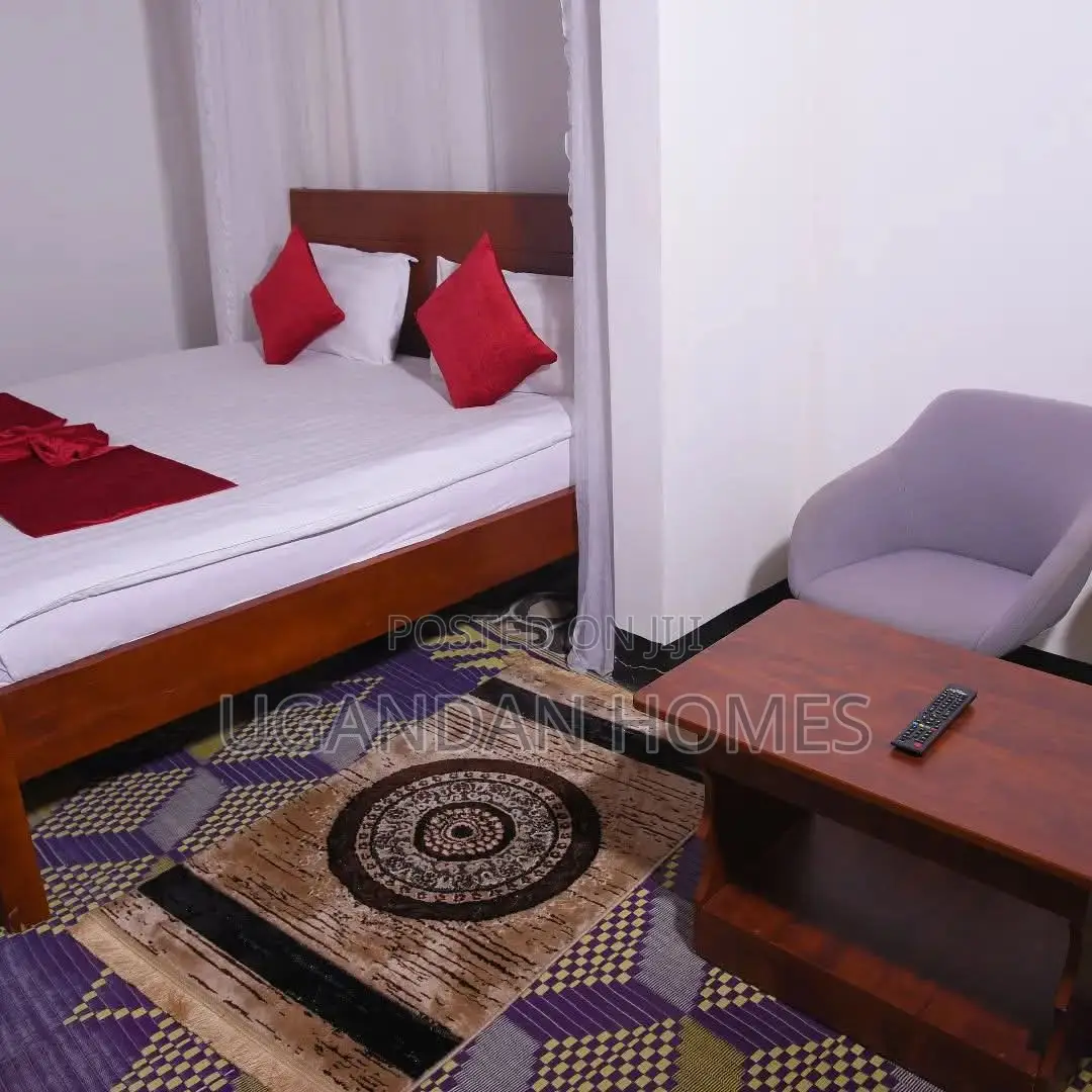 Safari Lodge Near Queen Elizabeth for Sale