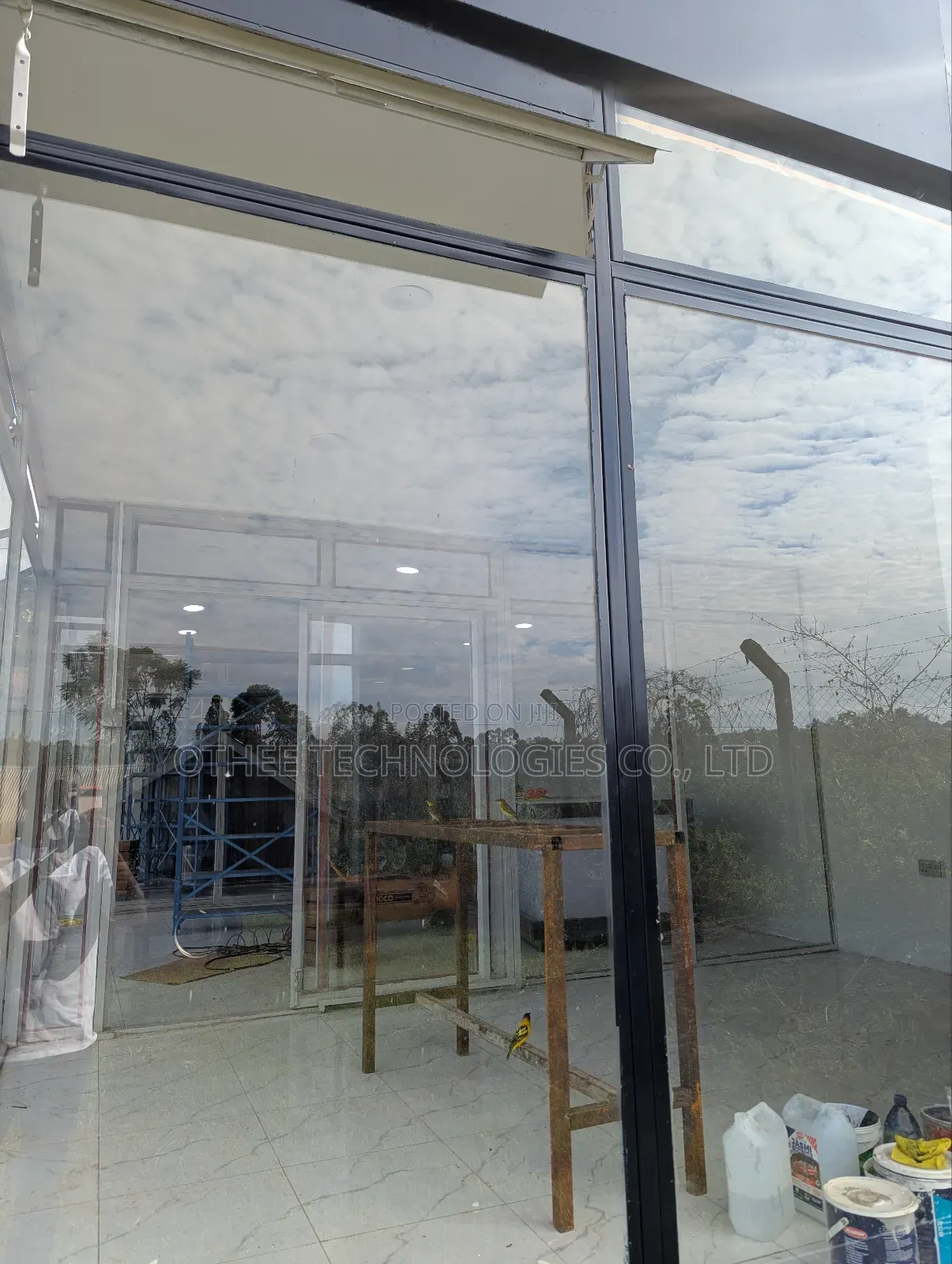 Container Office / Showroom