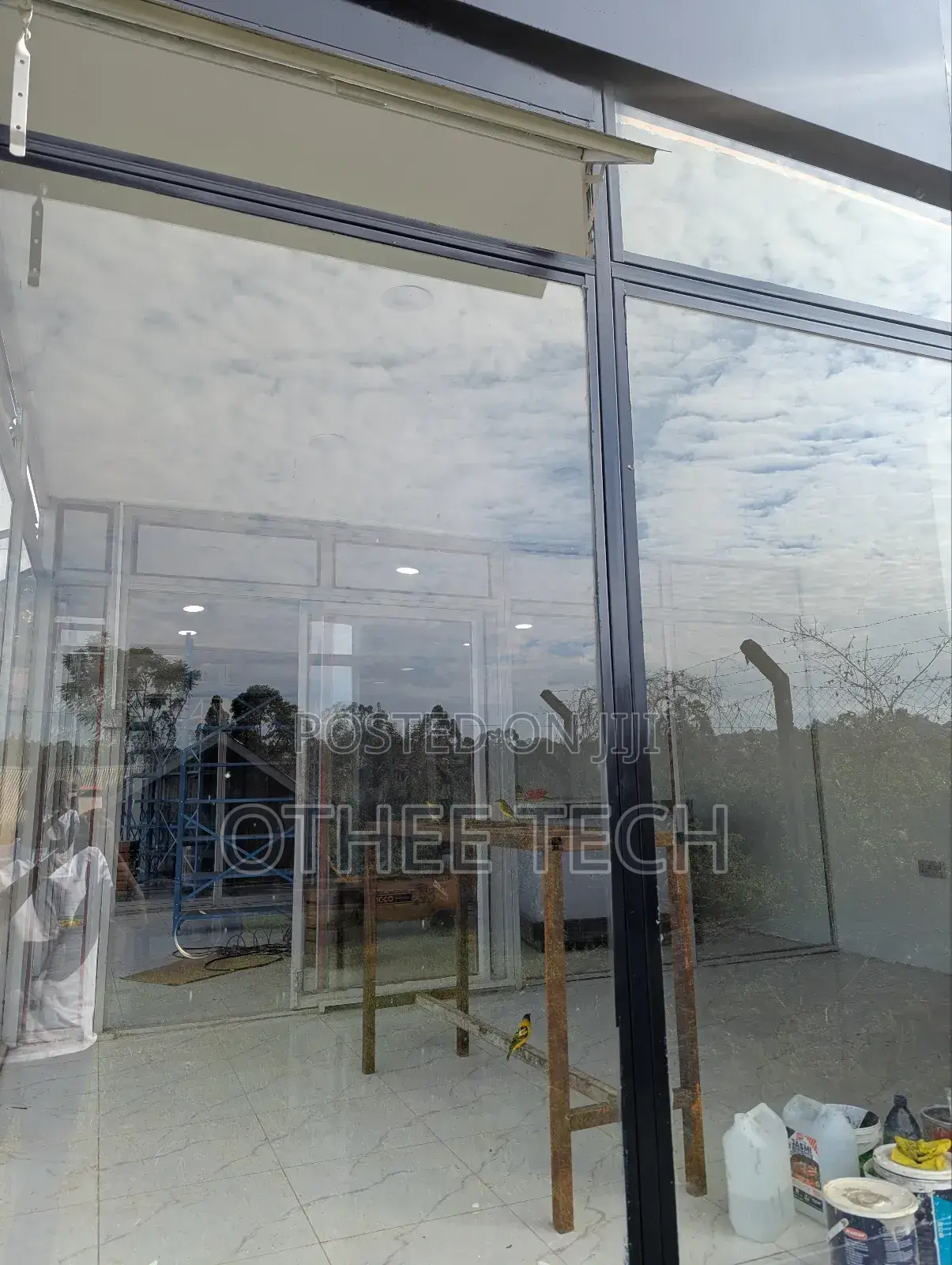 Container Office / Showroom