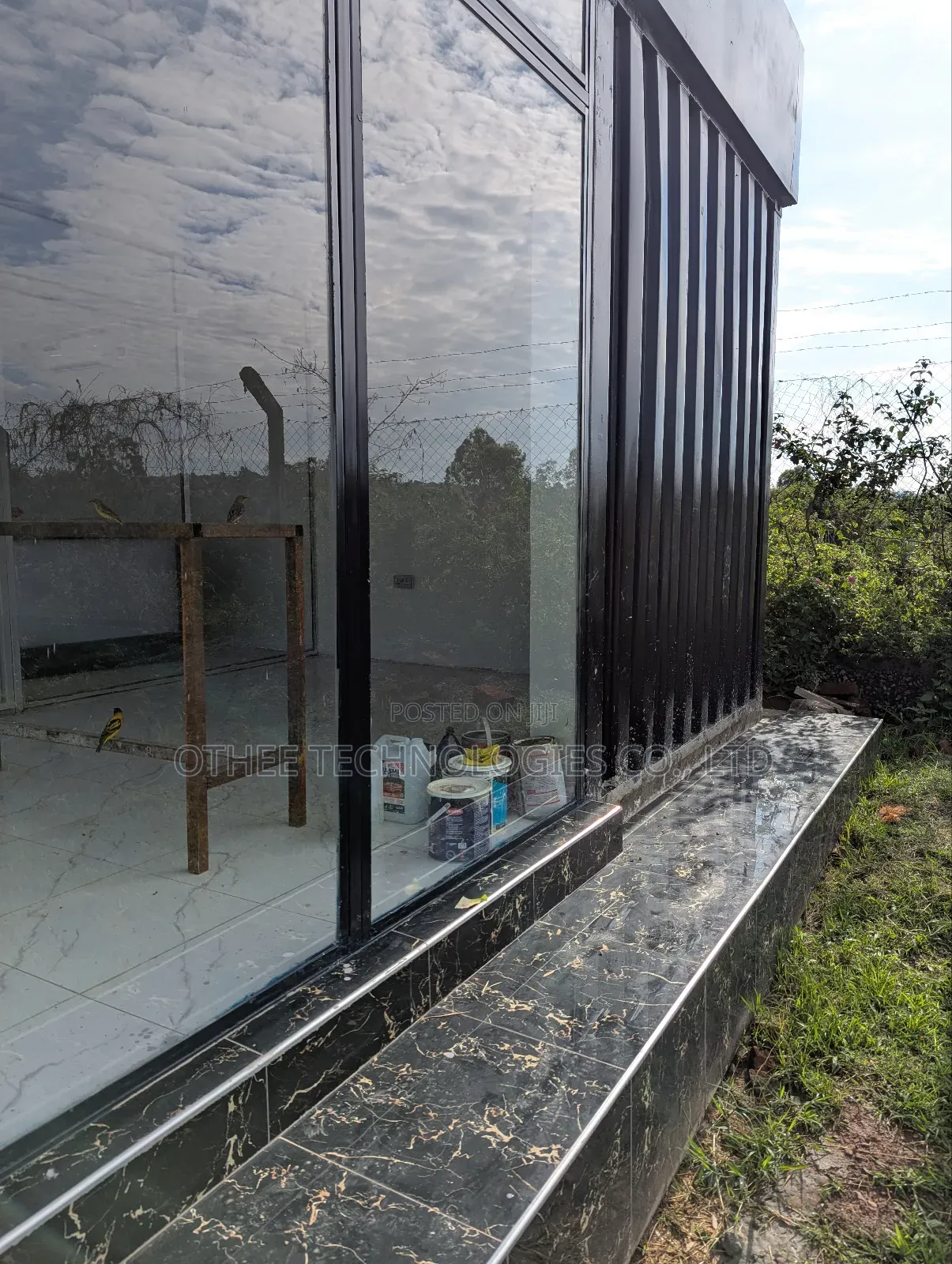 Container Office / Showroom