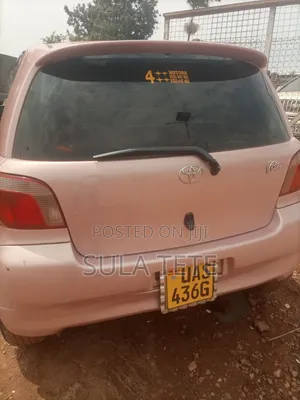 Toyota Vitz 1.0 FWD 3dr 1999 Pink