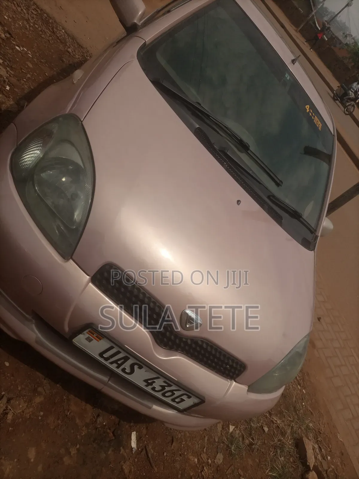 Toyota Vitz 1.0 FWD 3dr 1999 Pink