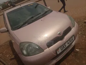 Toyota Vitz 1.0 FWD 3dr 1999 Pink