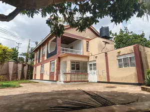 6bdrm Duplex in Fs Properties Ltd, Central Division for rent