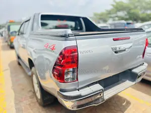 Toyota Hilux Revo Double Cab Deisel 2.8 AWD 2019 Silver