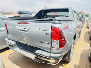 Toyota Hilux Revo Double Cab Deisel 2.8 AWD 2019 Silver