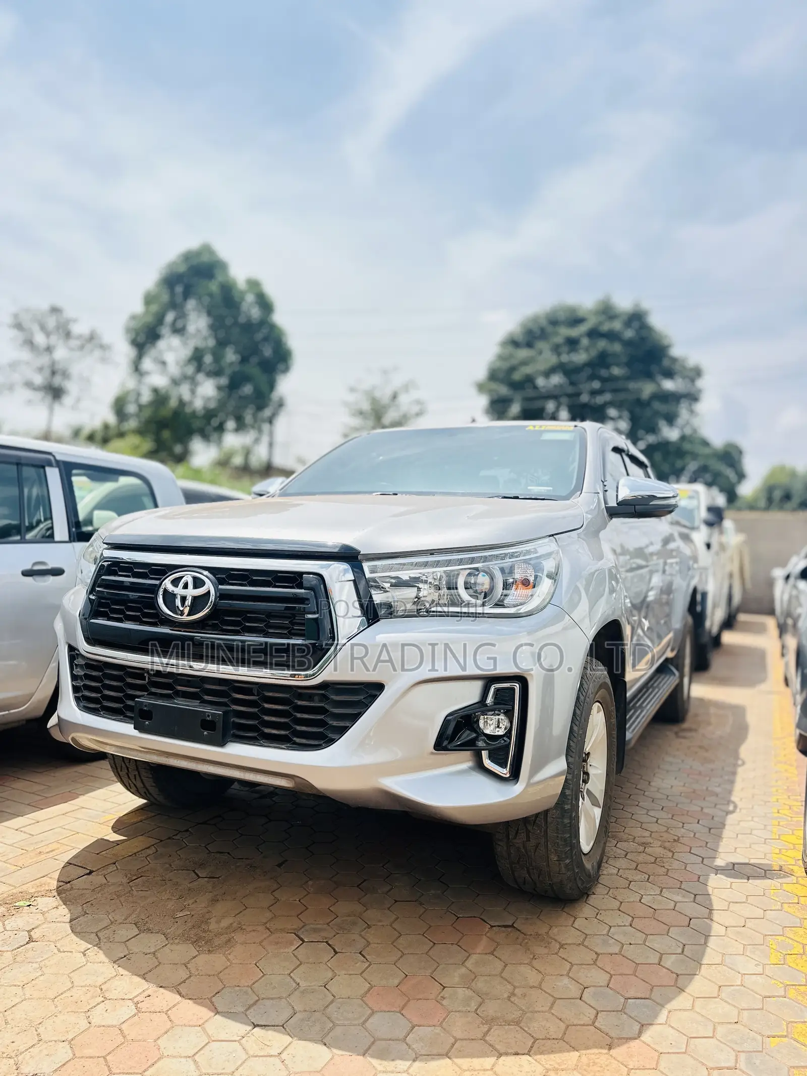 Toyota Hilux Revo Double Cab Deisel 2.8 AWD 2019 Silver