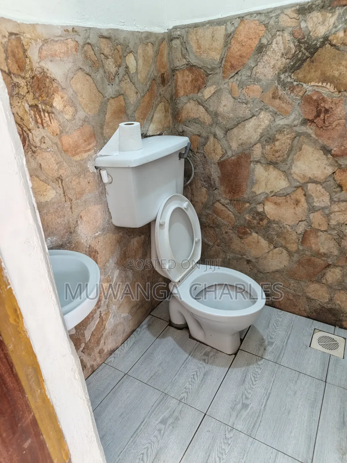 6bdrm Duplex in Fs Properties Ltd, Central Division for rent