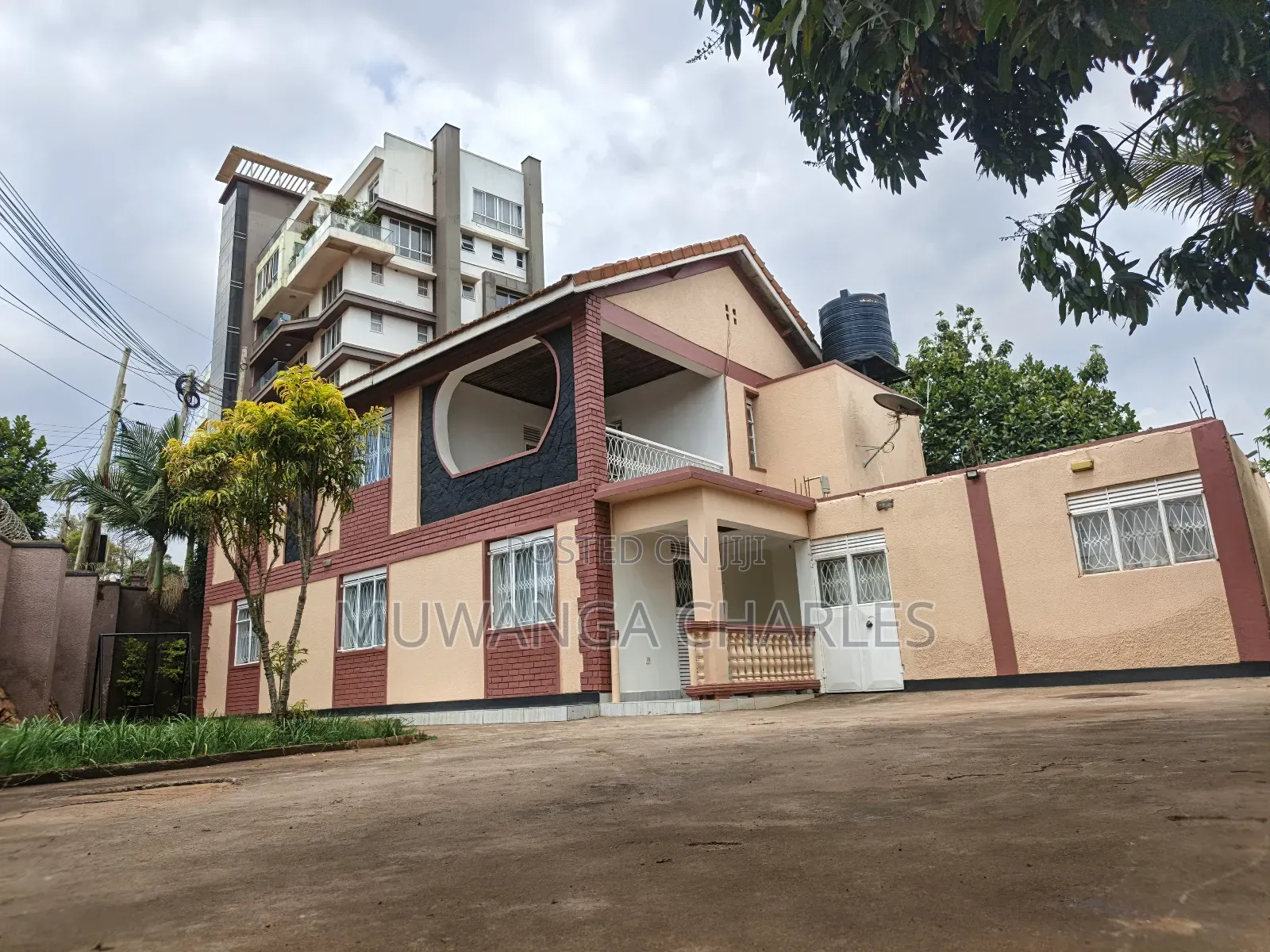 6bdrm Duplex in Fs Properties Ltd, Central Division for rent