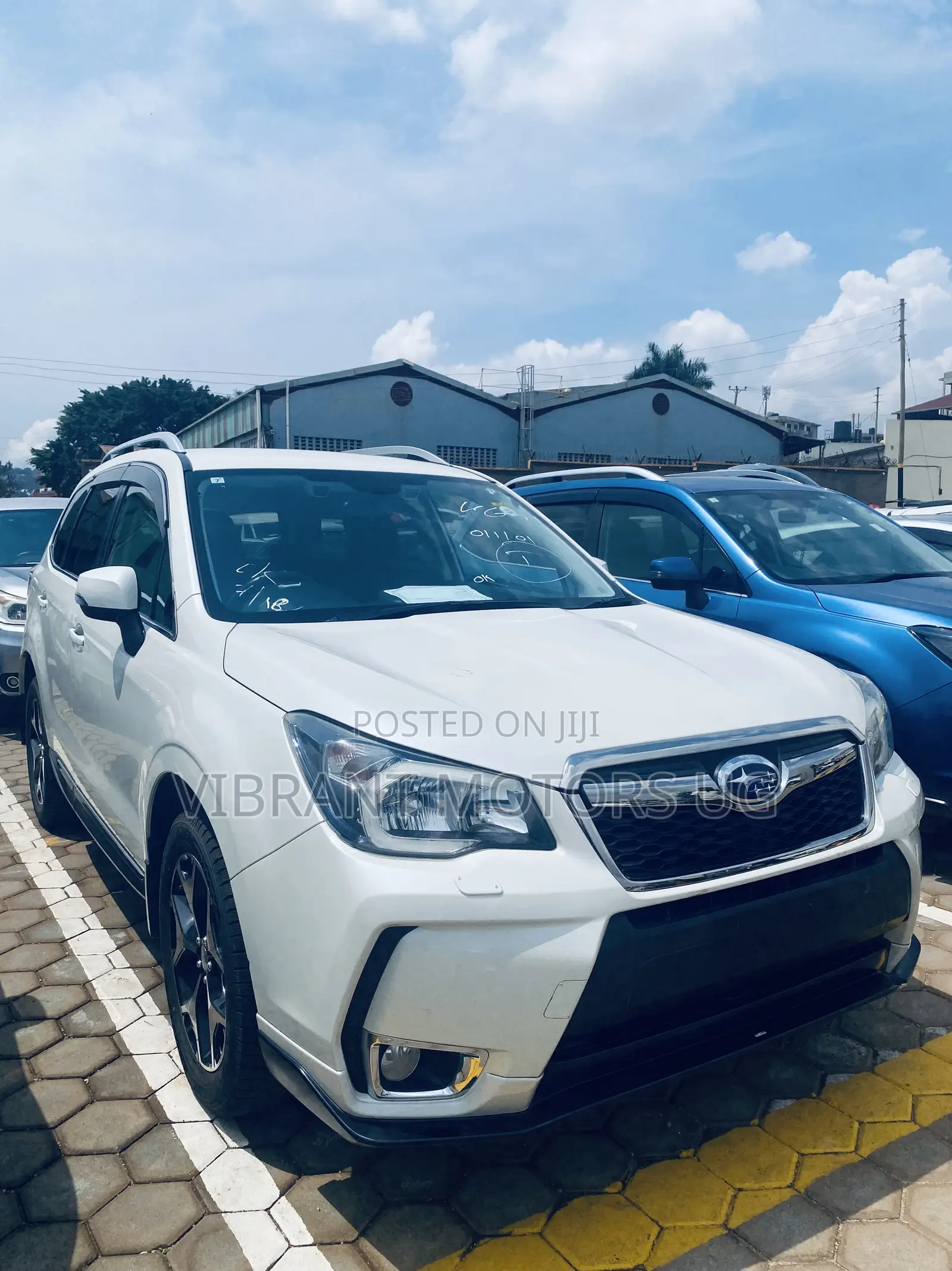 Subaru Forester 2.0XT Premium 4dr SUV AWD (2.0L 4cyl Turbo CVT) 2014
