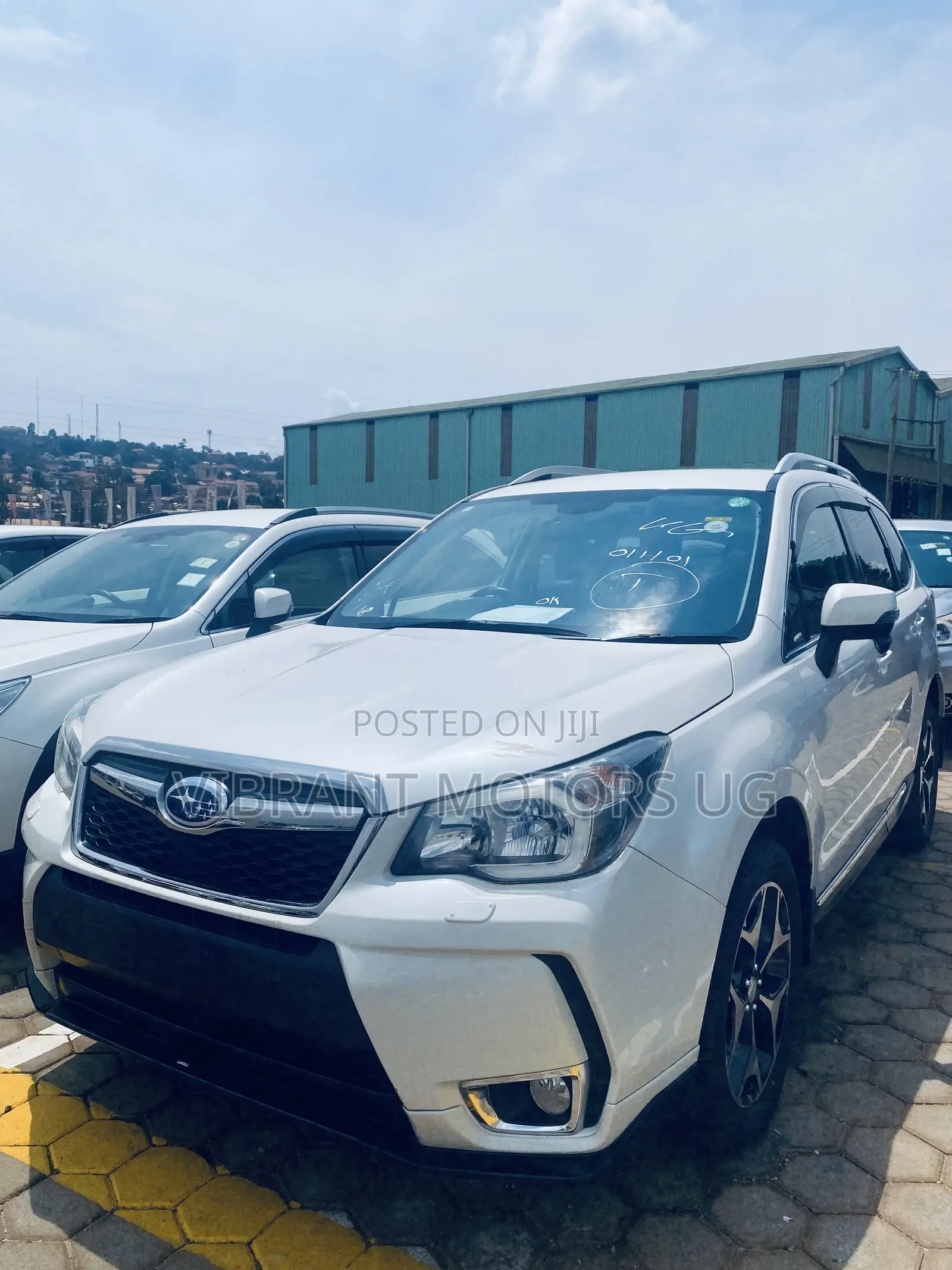 Subaru Forester 2.0XT Premium 4dr SUV AWD (2.0L 4cyl Turbo CVT) 2014