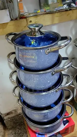 Set of Stacked Fakang Angchu Cooking Saucepans