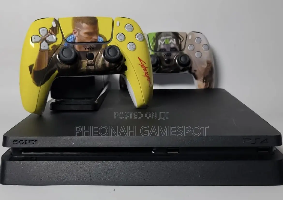 Ps4 Slim, Smooth and Fast, 2 Pads, 19 Awesome Games.