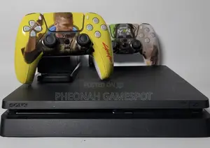 Ps4 Slim, Smooth and Fast, 2 Pads, 19 Awesome Games.