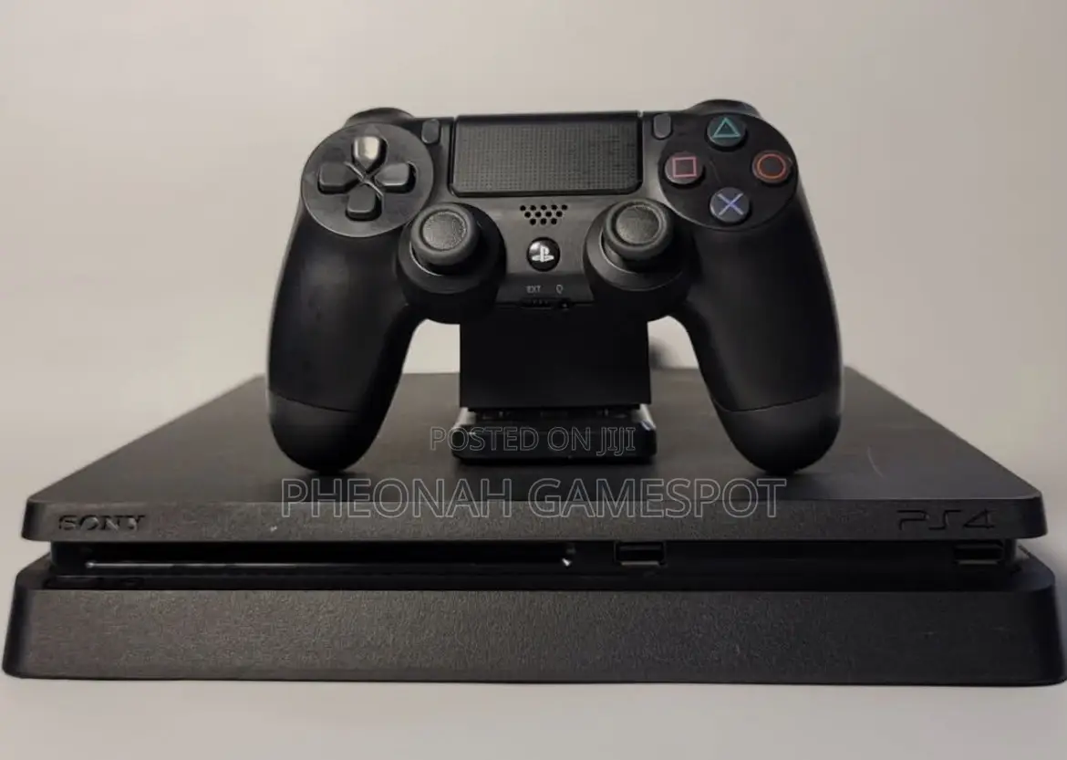 Playstation 4 Slim, 2 Pads, 14 Fun Games, Clean Setup