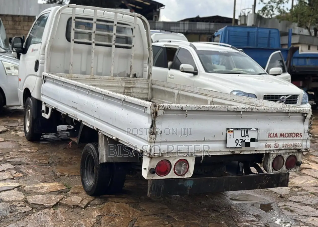 Kia K4 2025 White