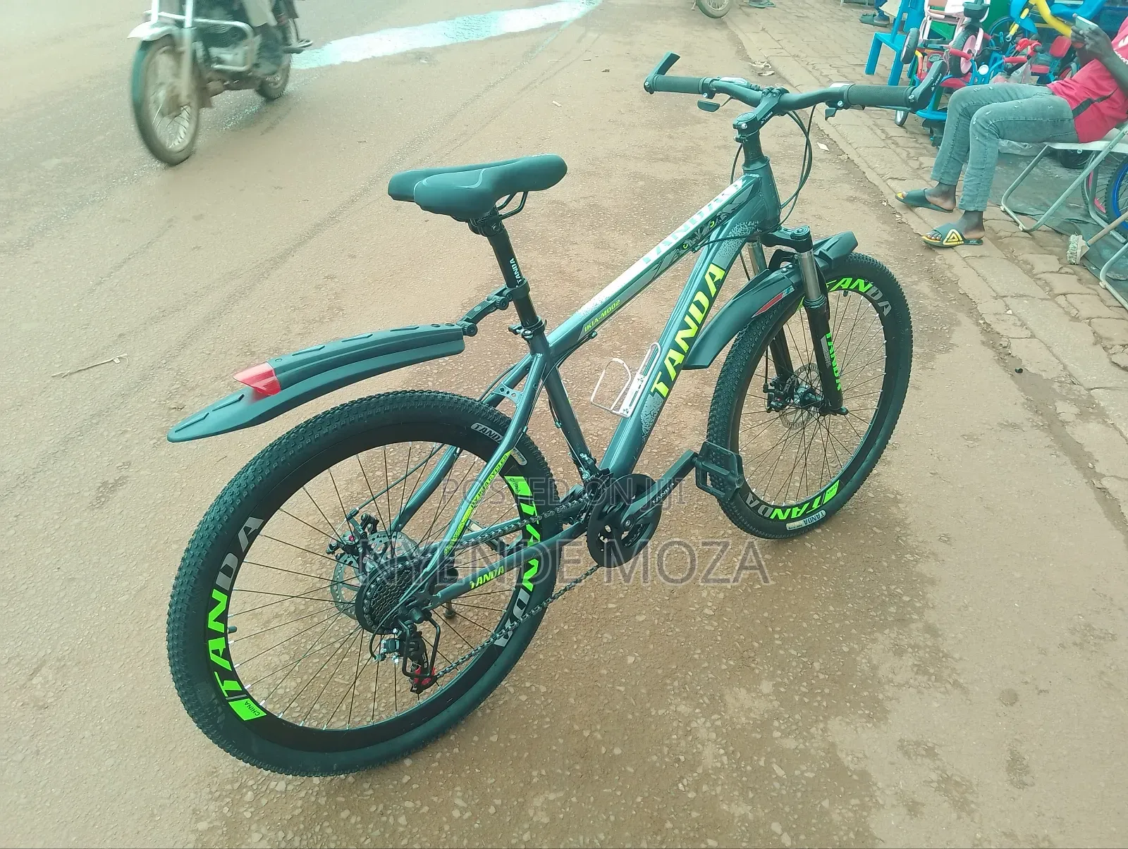 Rally New Adult Bike