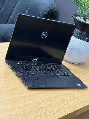 New Laptop Dell XPS 15 9570 16GB Intel Core I7 SSD 512GB