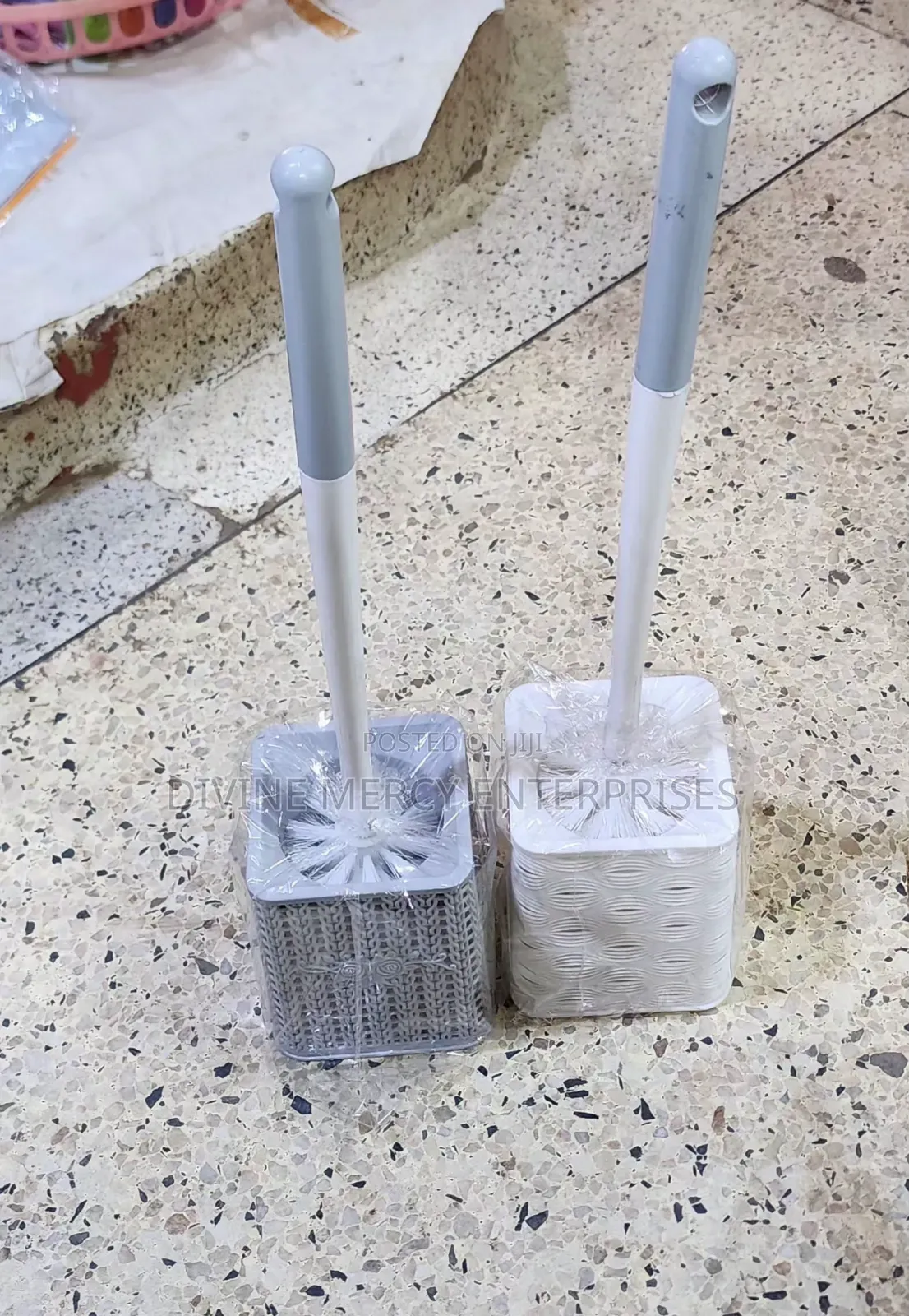 Toilets Brush With Holder