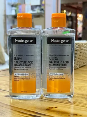 Neutrogena Blackhead Eliminating 0.5% Salicylic Acid Cleansimg Toner