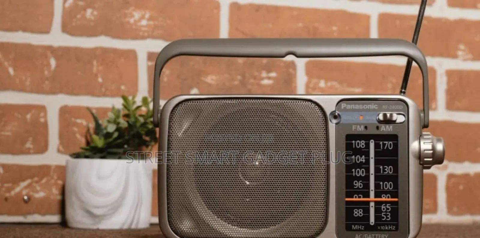 Panasonic Rf-2400d Vintage Fm Radio