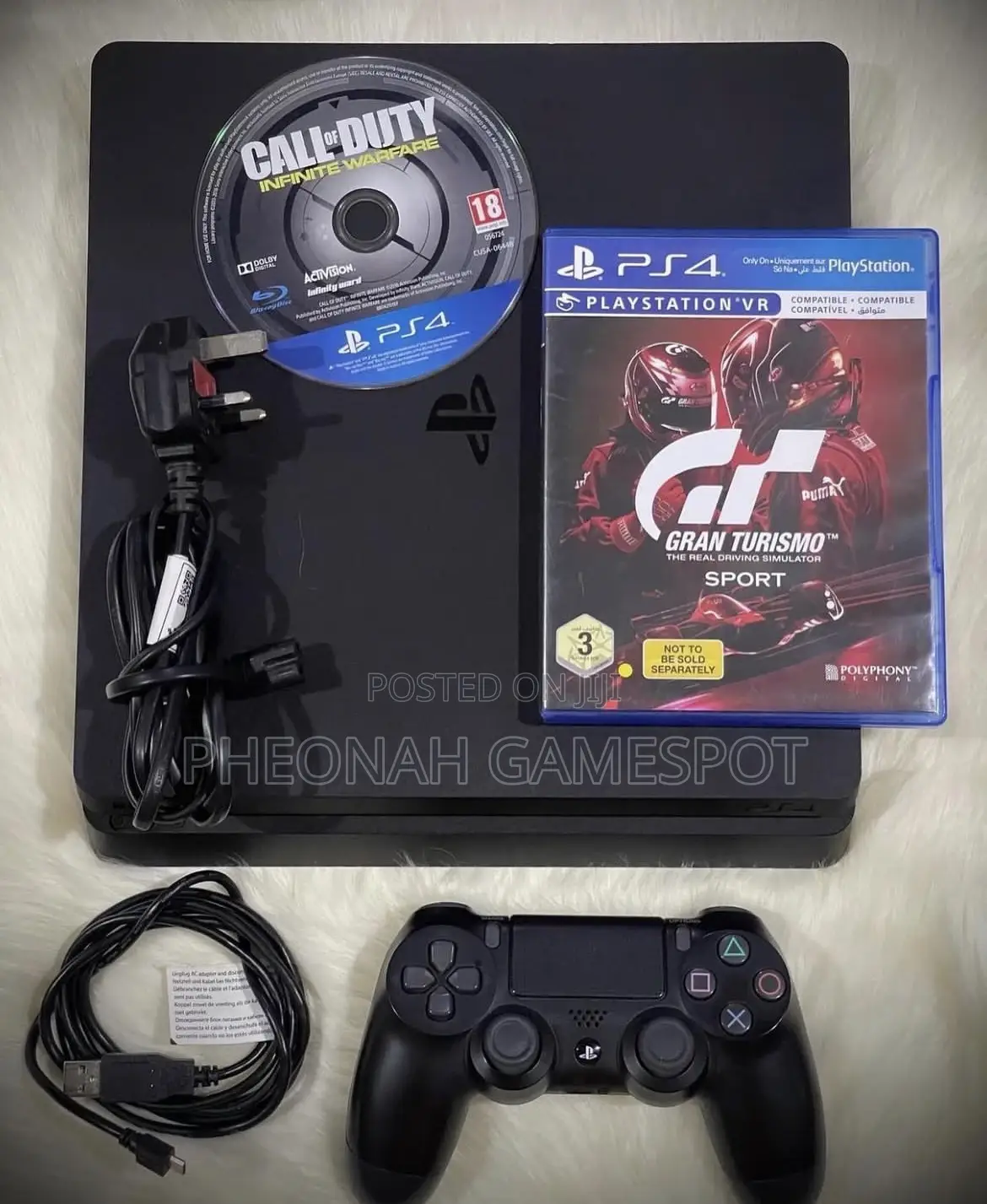 Playstation 4 Slim, 2 Pads, 13 Cool Titles Ready Inside.