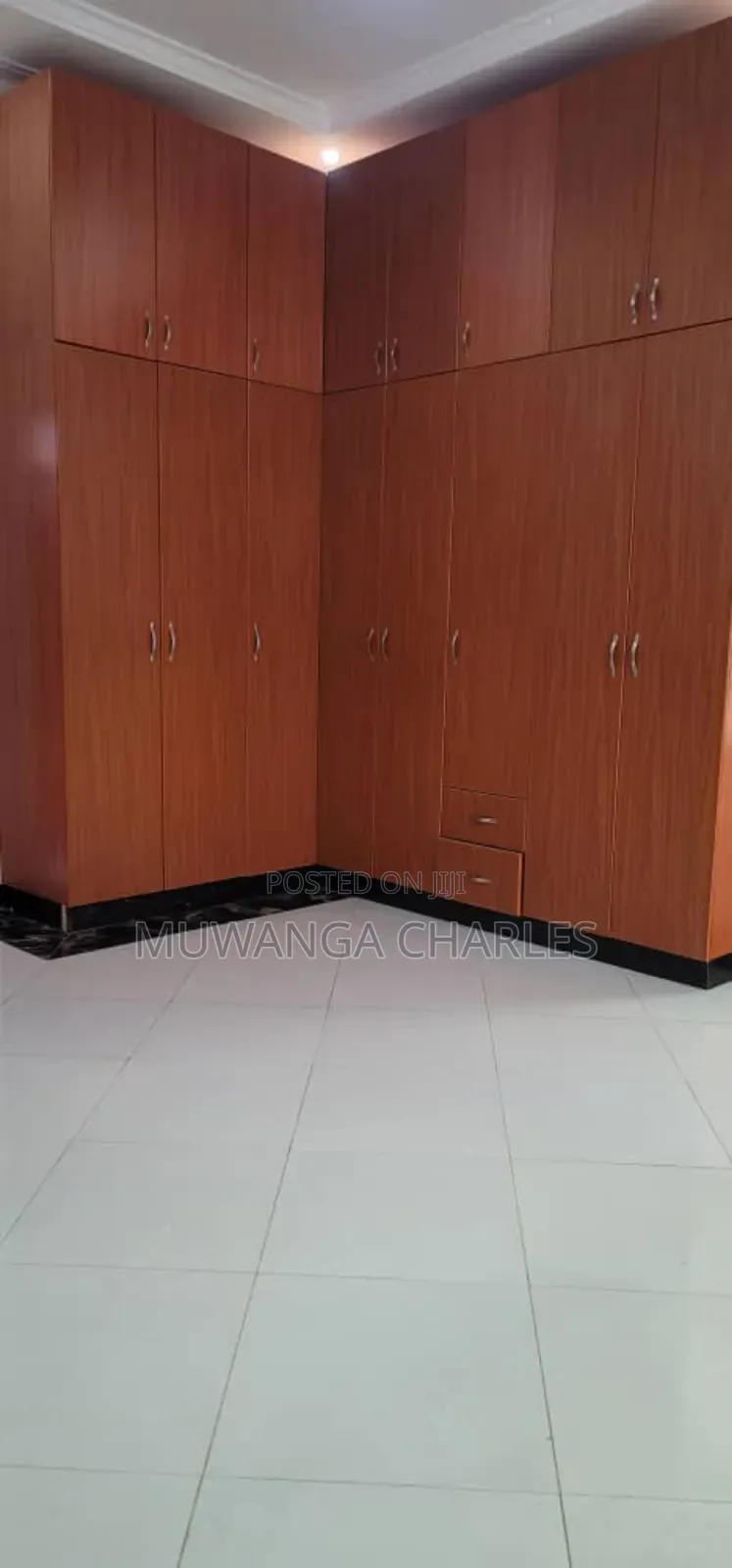 4bdrm Bungalow in Fs Properties Ltd, Kira for sale