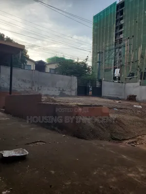 3bdrm Bungalow in Upper Mawanda Road, Central Division for rent