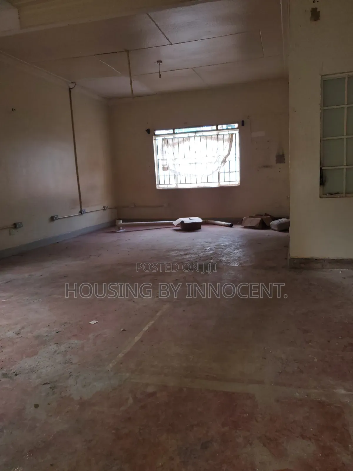 3bdrm Bungalow in Upper Mawanda Road, Central Division for rent