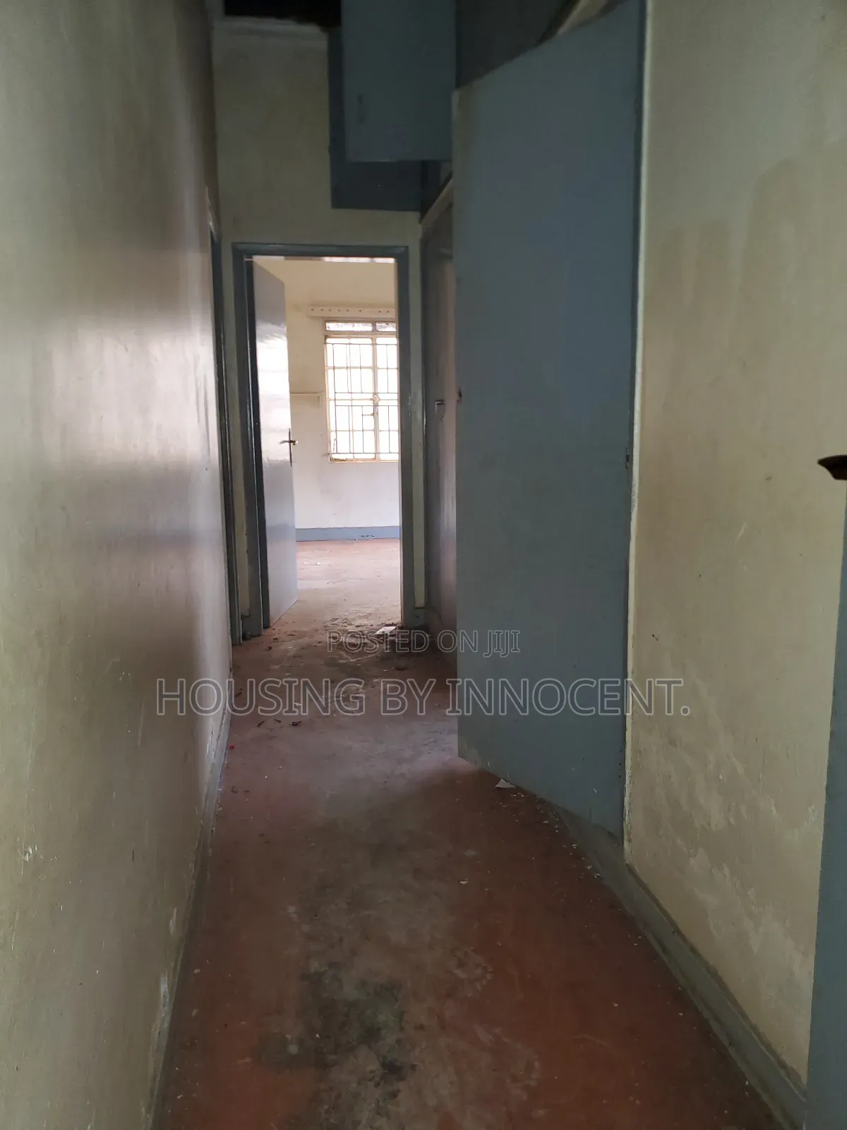 3bdrm Bungalow in Upper Mawanda Road, Central Division for rent