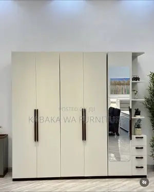 Wardrobe / Negotiable/ Good Price/ Wardrobe Wooden and Beautiful