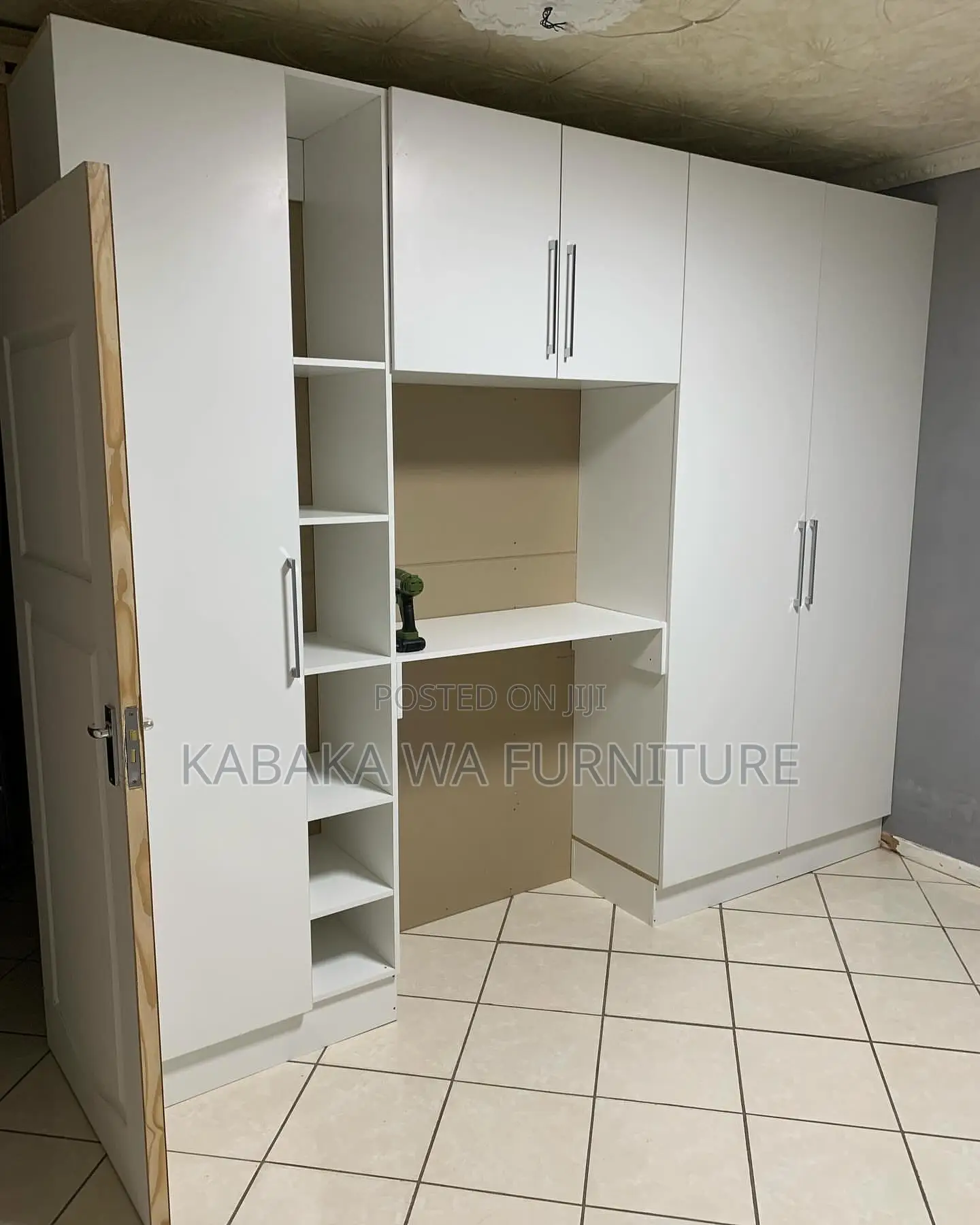 The Best Furniture in Kampala /Modern Luxury /Wardrobe Wardrobes Good/