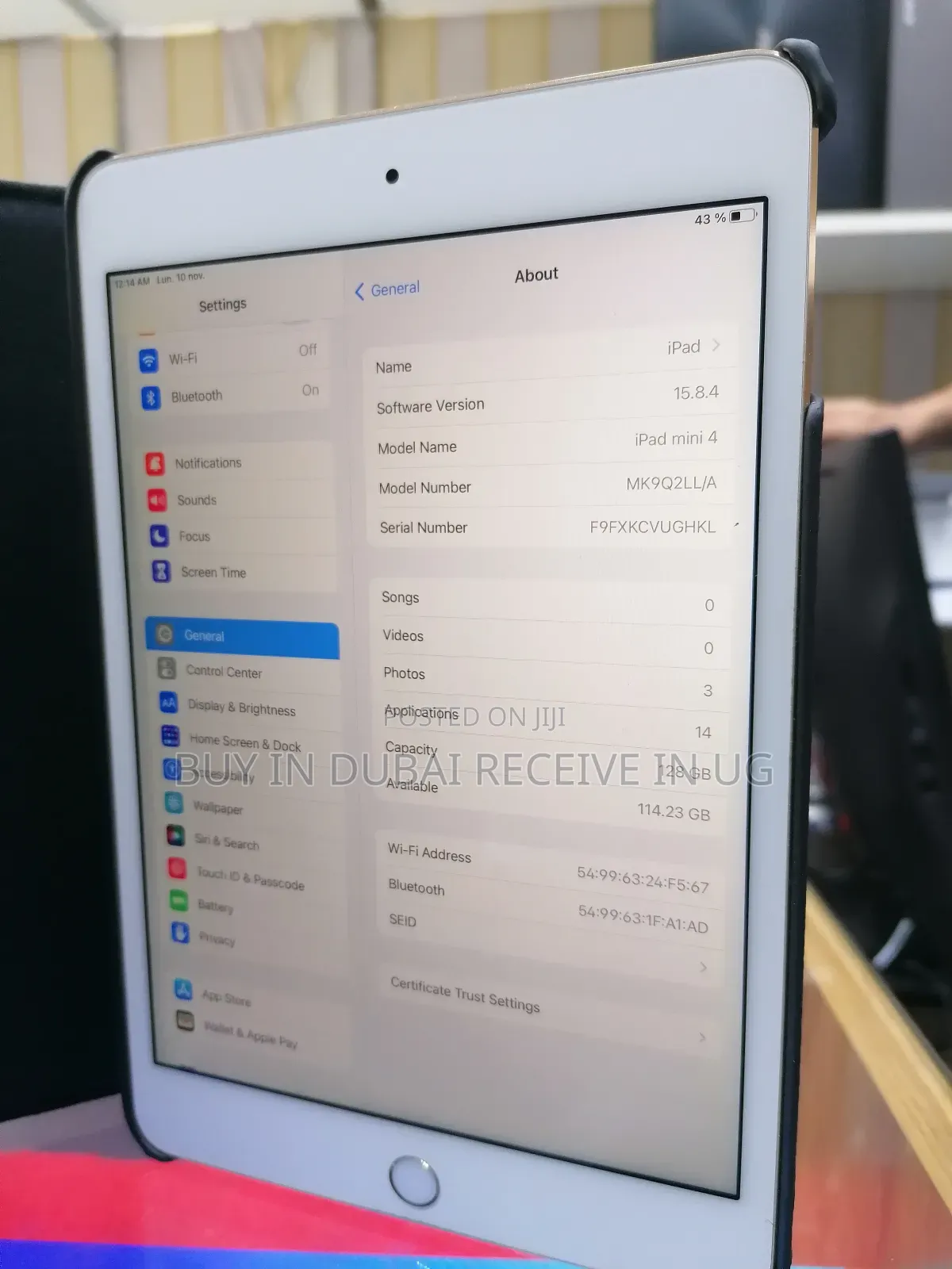 Apple iPad mini 4 128 GB Silver