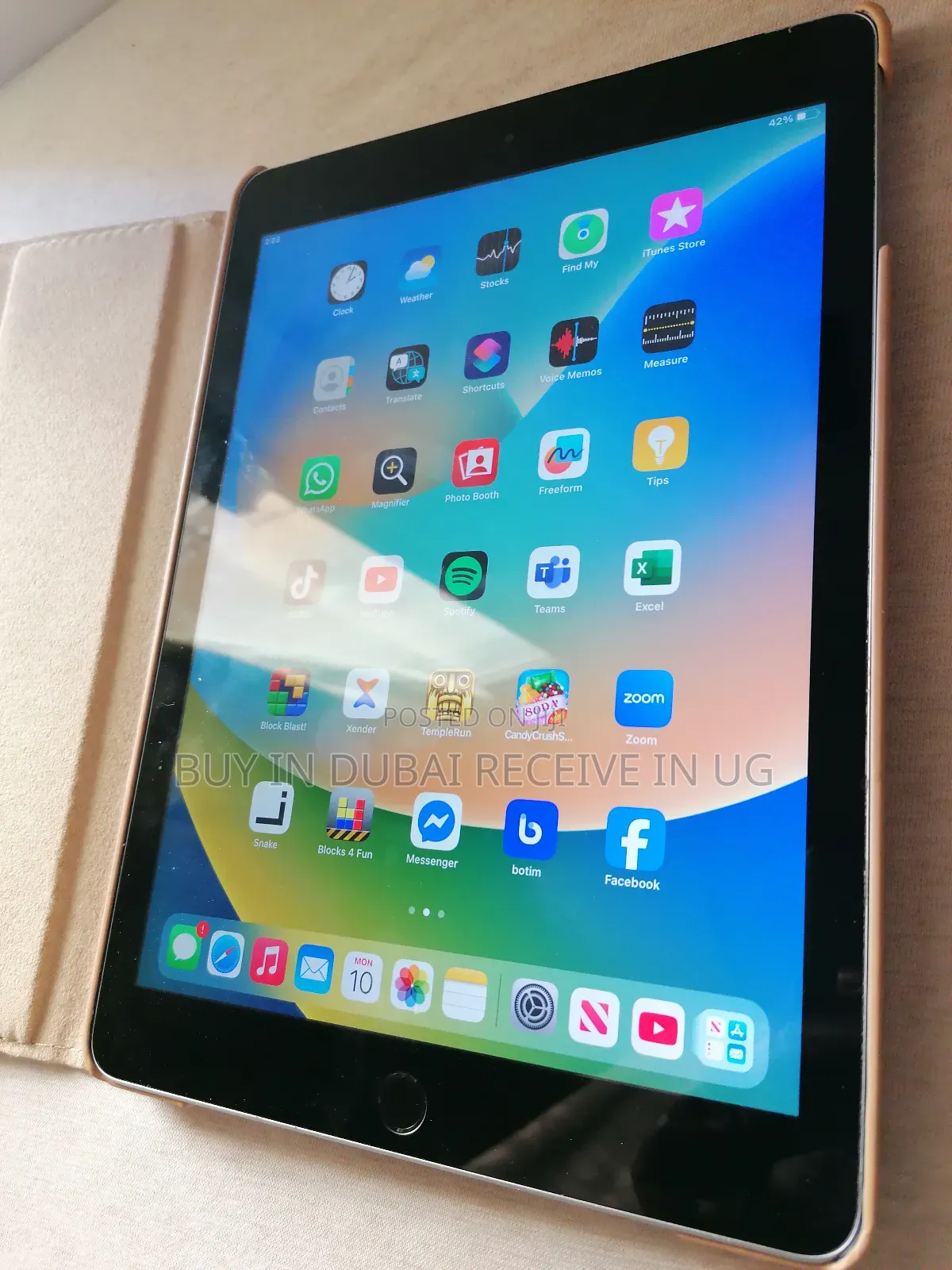 Apple iPad 5 (2022) 4 GB Silver