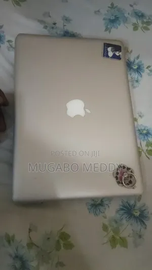 Laptop Apple MacBook 2012 4GB Intel Core I5 HDD 128GB